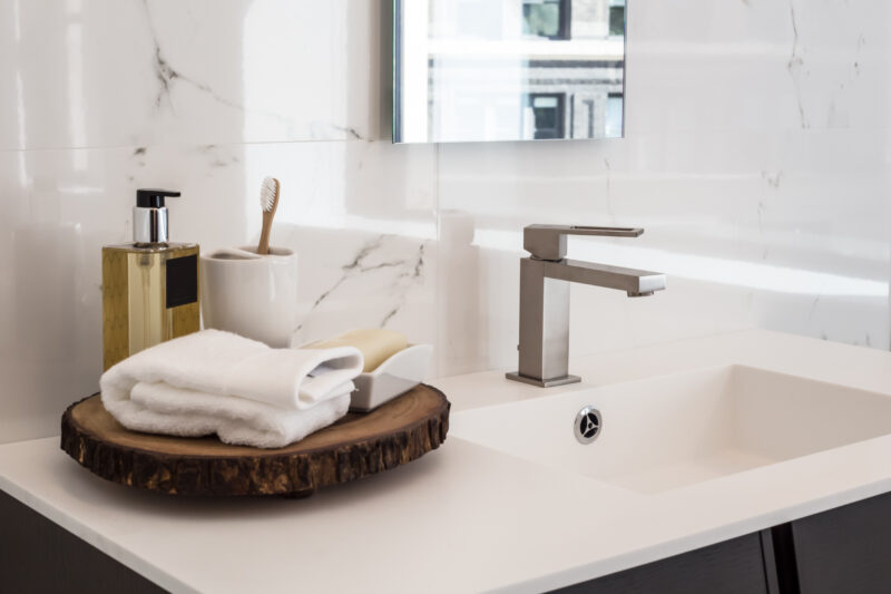 A Guide to Choosing the Right Faucet for Your Bathroom