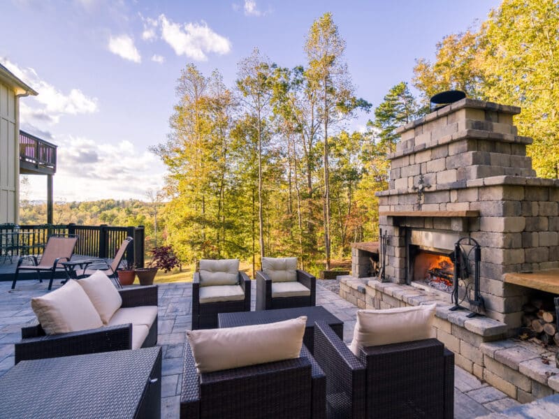 Why Outdoor Fireplaces Are the Perfect Addition to Your Home