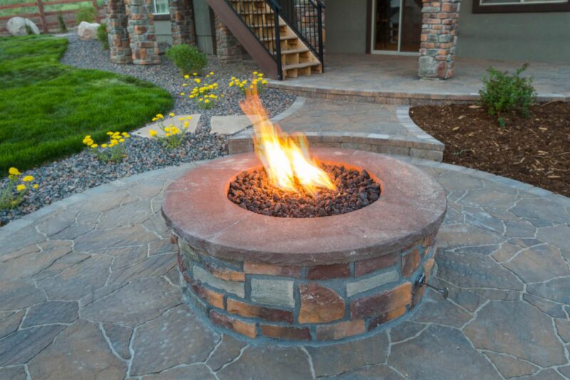 Top Fire Pit Designs to Warm Up Your Backyard